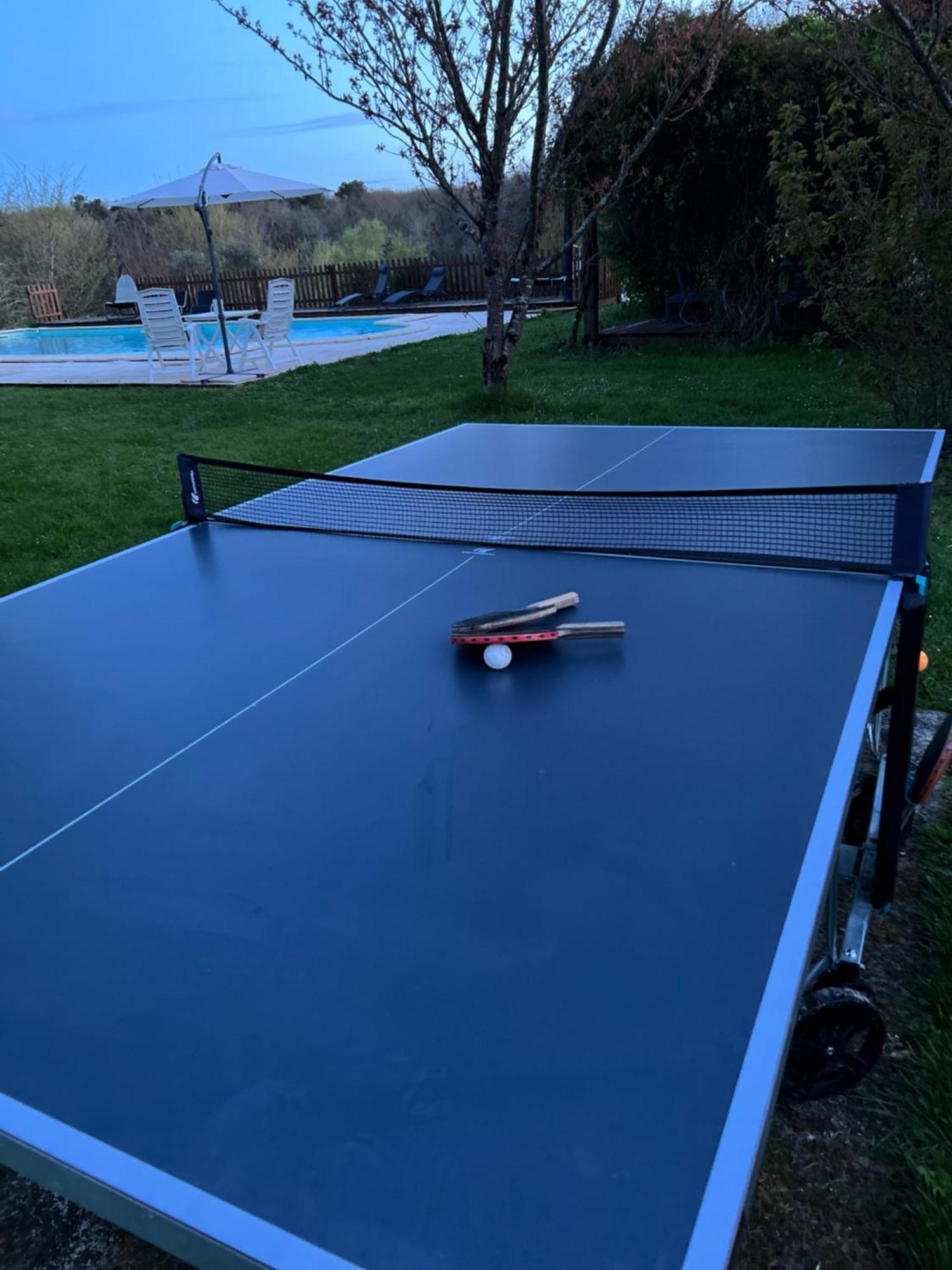 Entire Apartment With Swimming Pool Near Aubeterre Saint-Romain  Extérieur photo